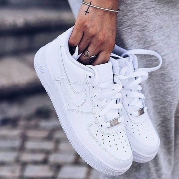 Nike air force 1 triple white sneakers - Picture 3 of 8